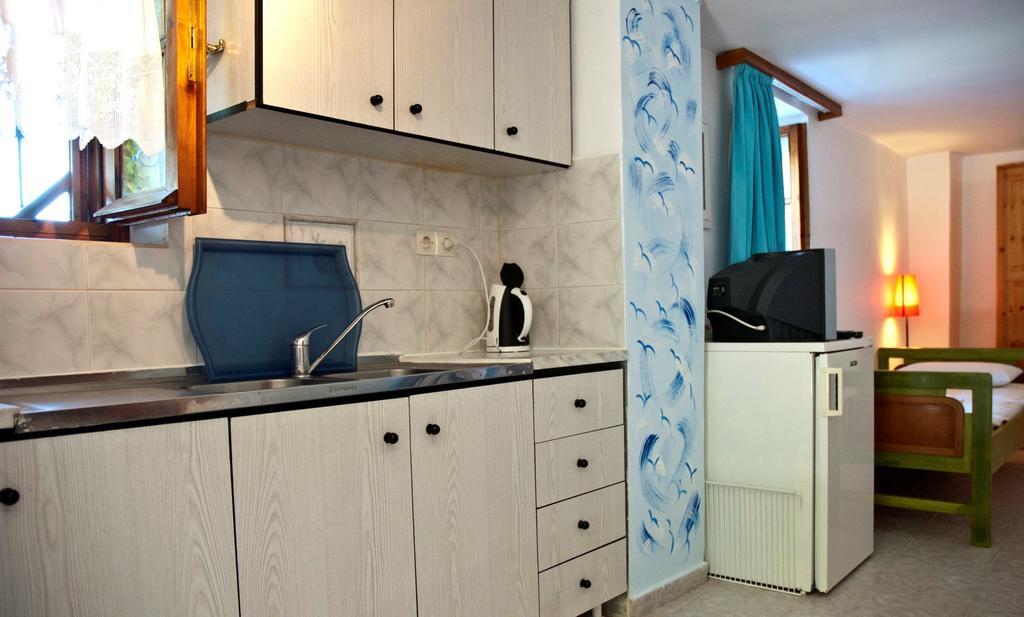 Aiolis Rooms Kamariotissa 객실 사진